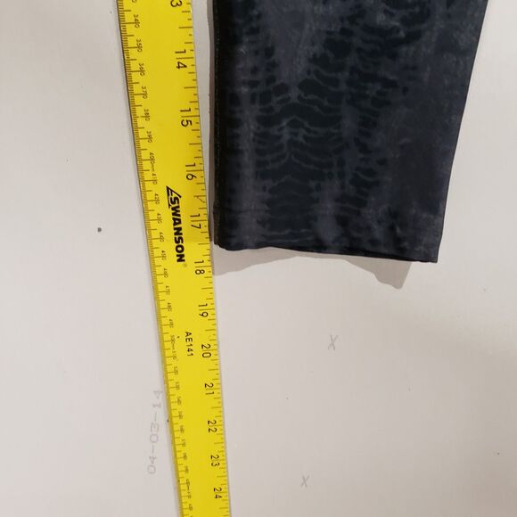 Under Armour Womens Compression Capri Leggings Black Snake Skin Printed M - Picture 5 of 7